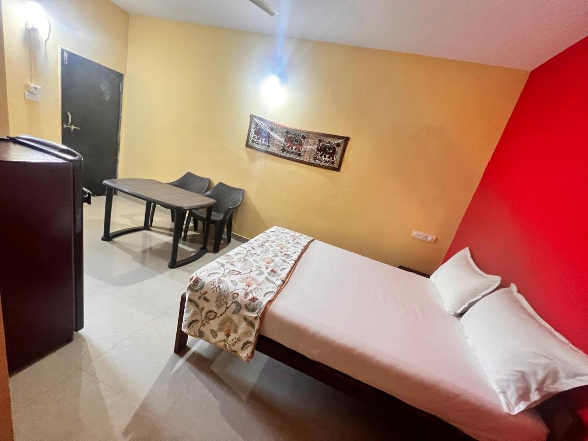 Kyel Villa Guest House อารัมบล ภายนอก รูปภาพ