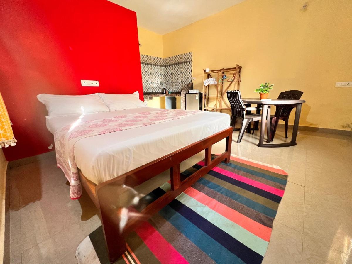 Kyel Villa Guest House อารัมบล ภายนอก รูปภาพ