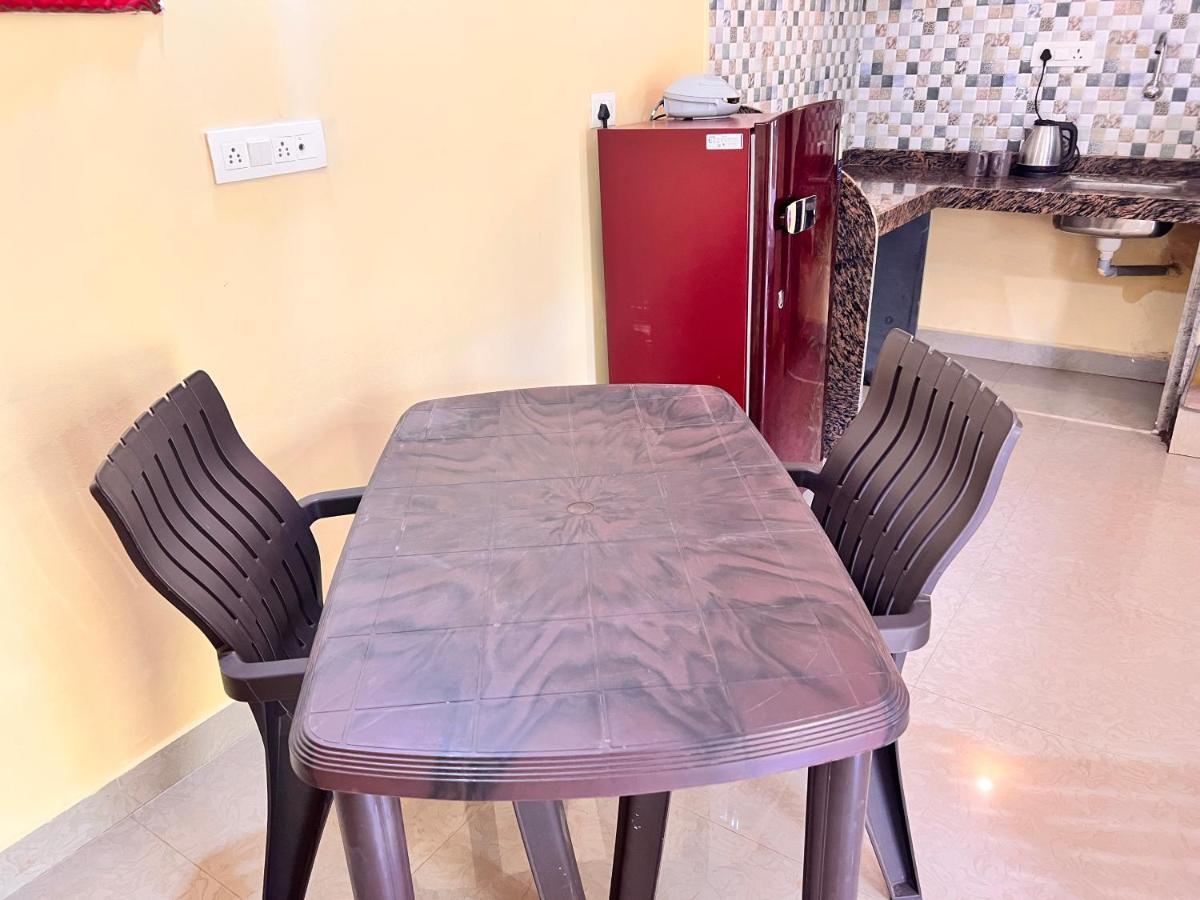 Kyel Villa Guest House อารัมบล ภายนอก รูปภาพ