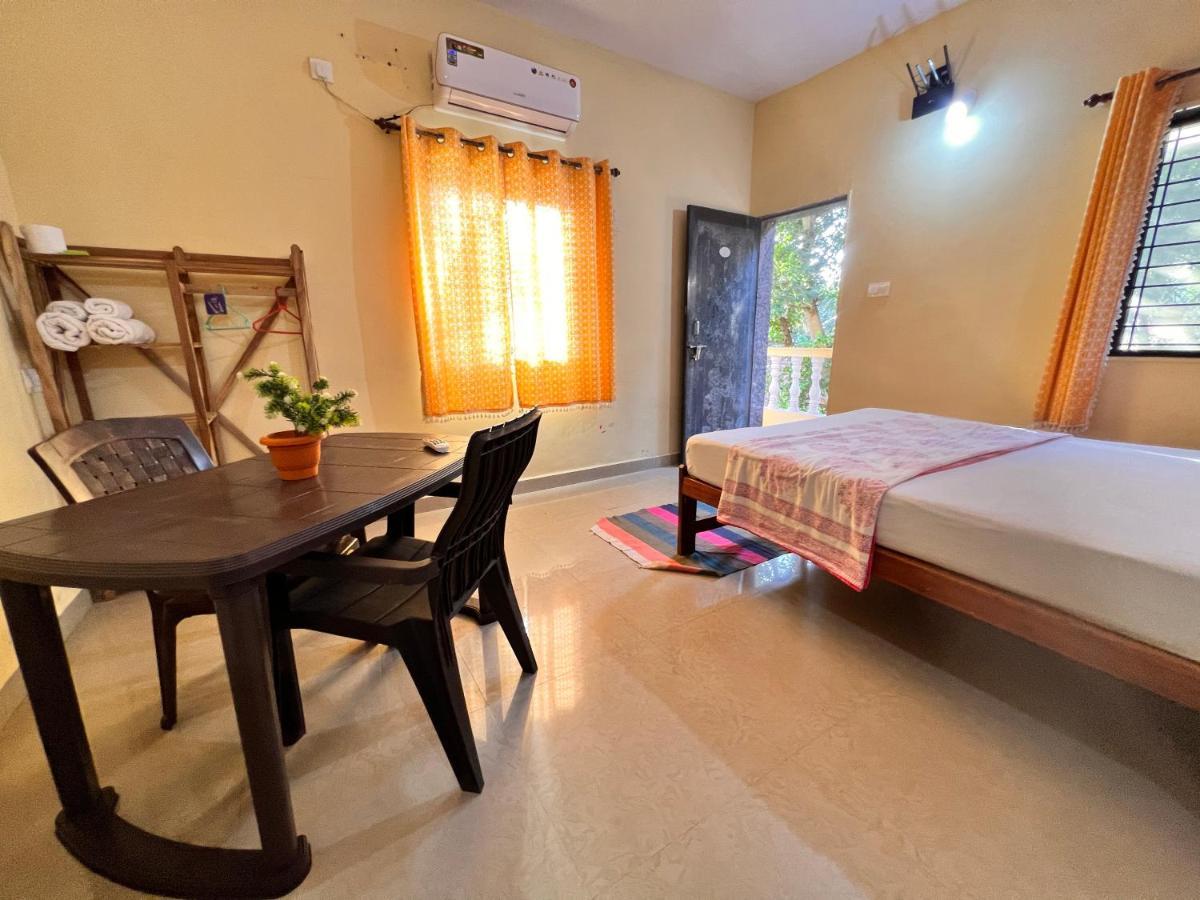 Kyel Villa Guest House อารัมบล ภายนอก รูปภาพ