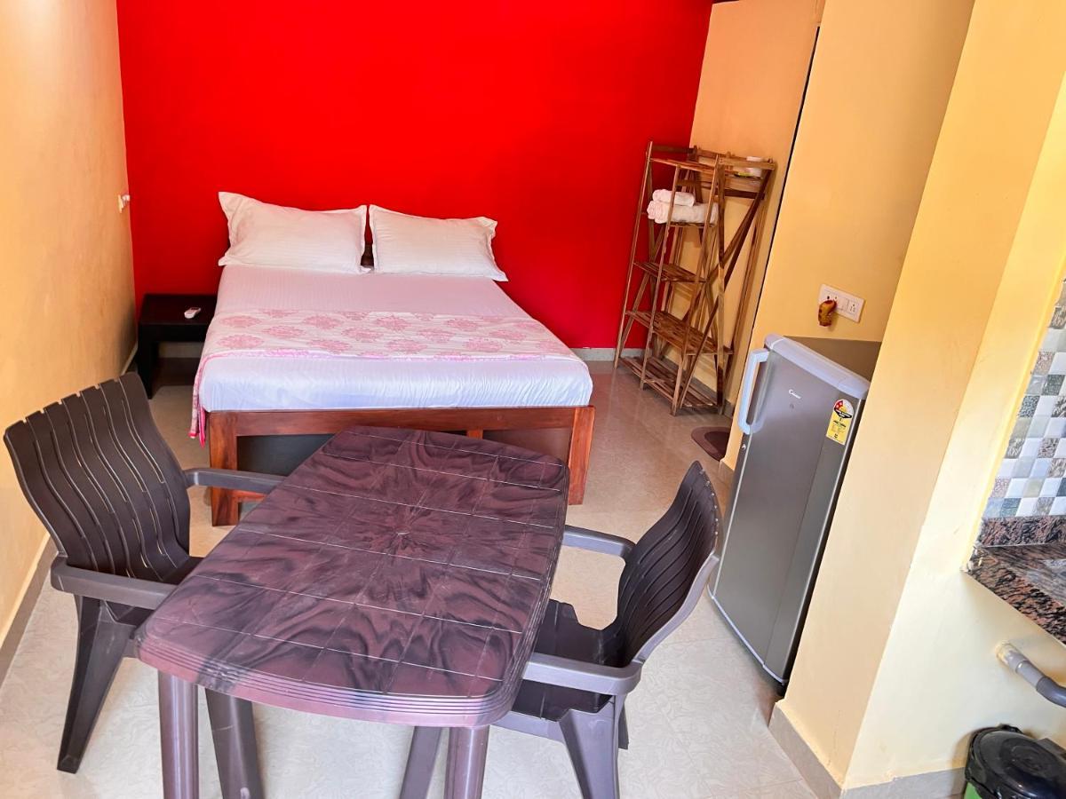 Kyel Villa Guest House อารัมบล ภายนอก รูปภาพ