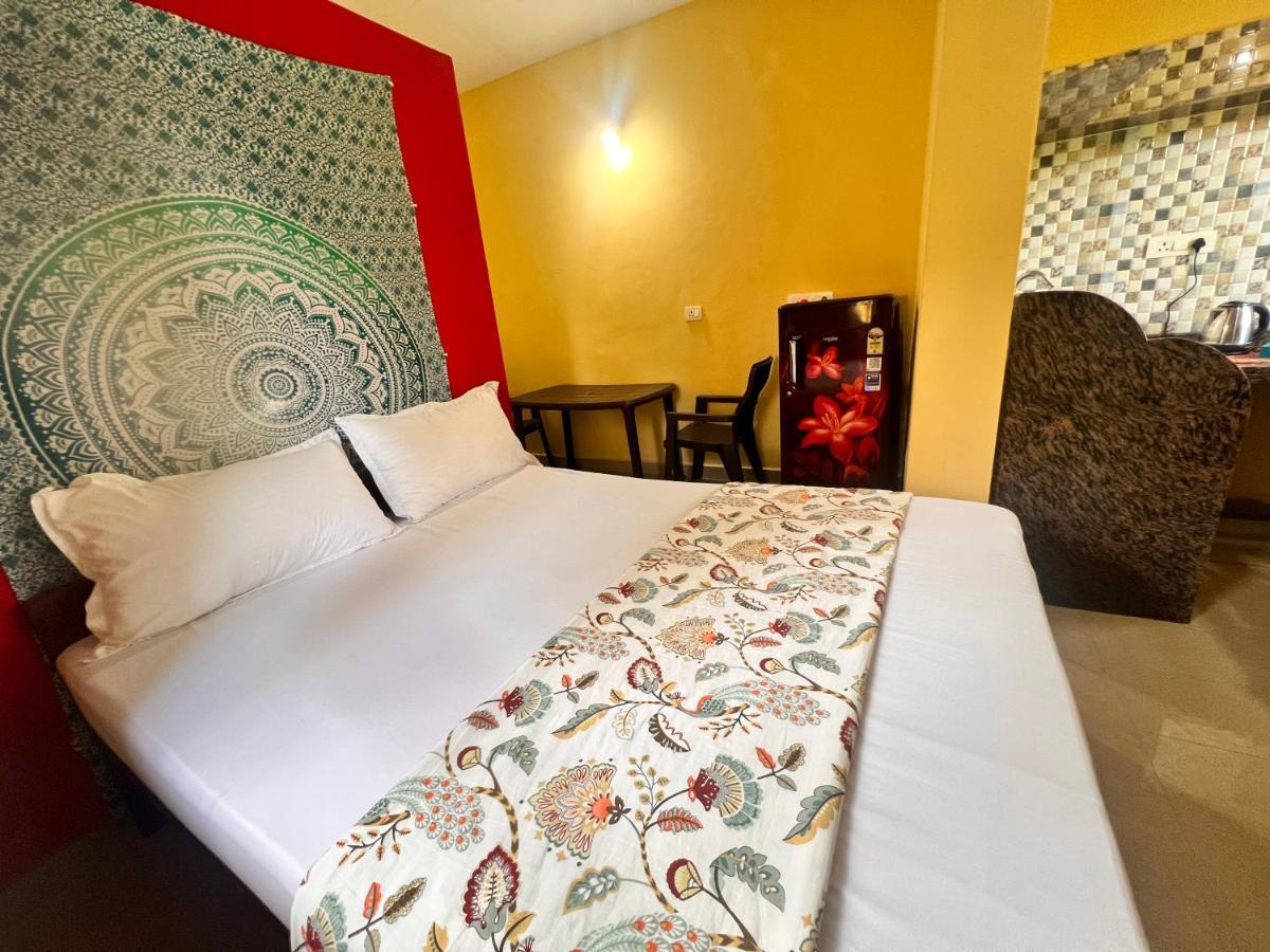 Kyel Villa Guest House อารัมบล ภายนอก รูปภาพ