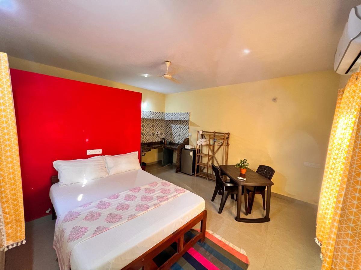 Kyel Villa Guest House อารัมบล ภายนอก รูปภาพ