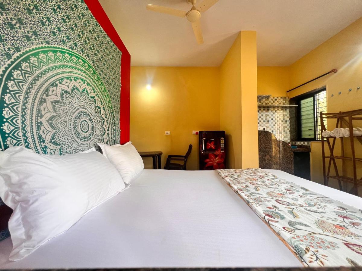 Kyel Villa Guest House อารัมบล ภายนอก รูปภาพ