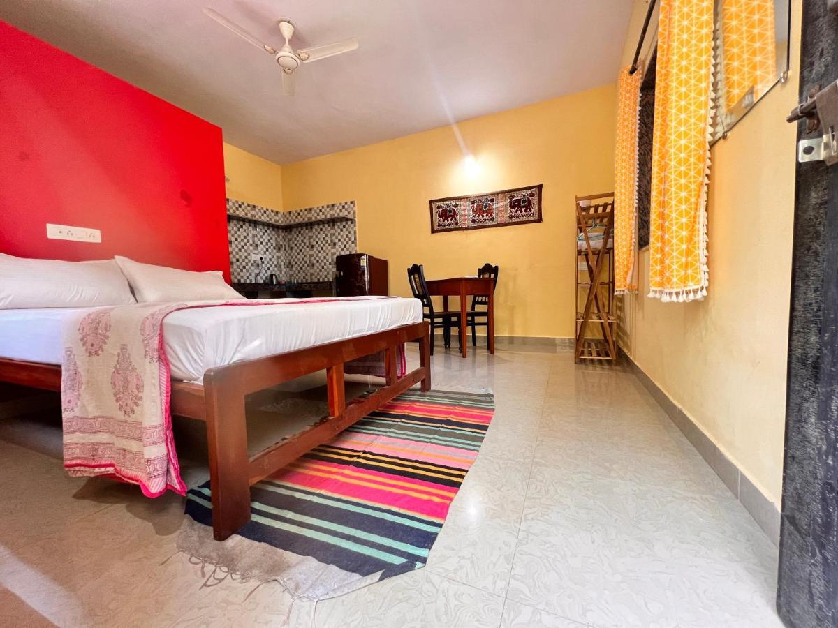 Kyel Villa Guest House อารัมบล ภายนอก รูปภาพ