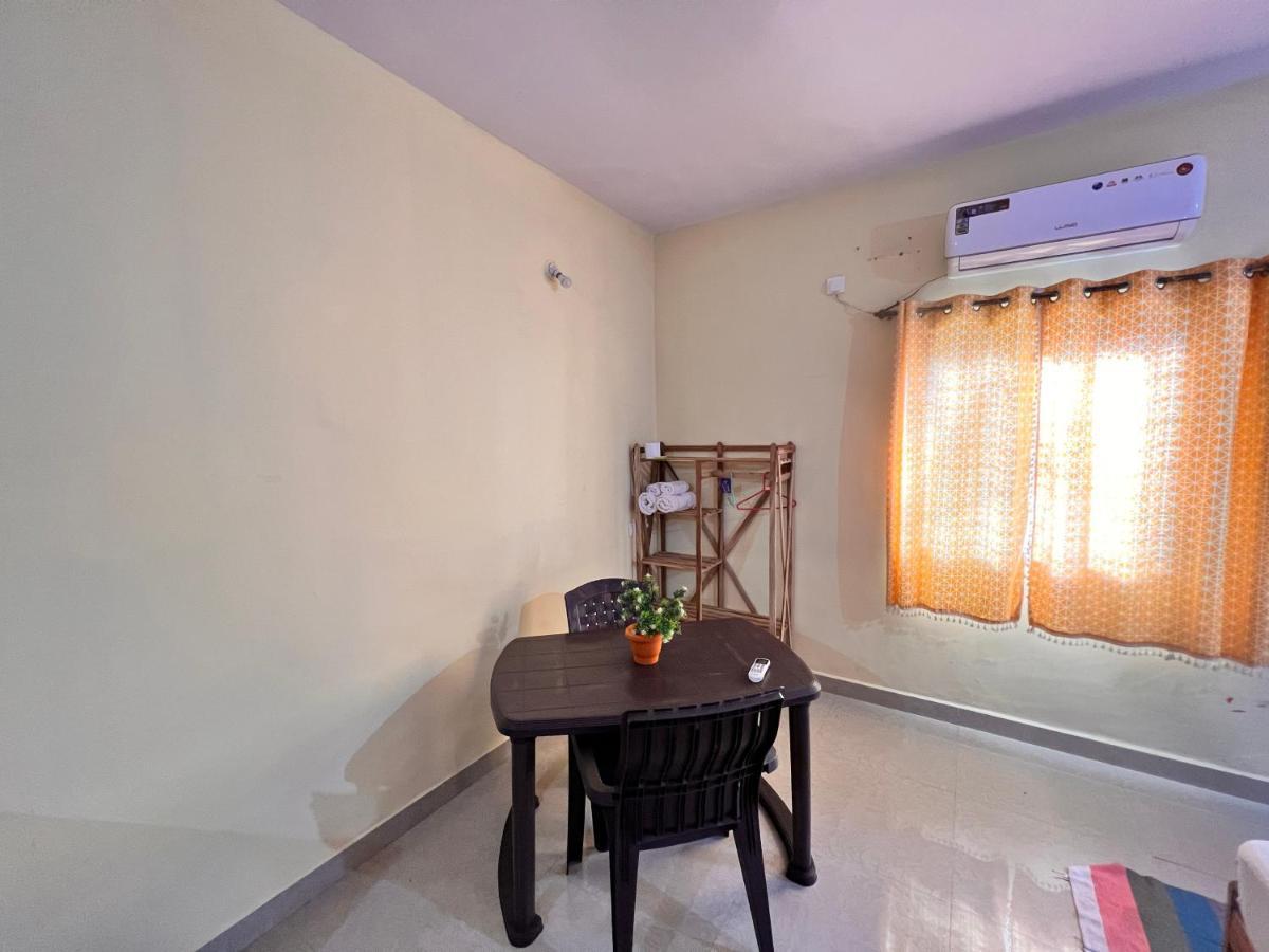 Kyel Villa Guest House อารัมบล ภายนอก รูปภาพ