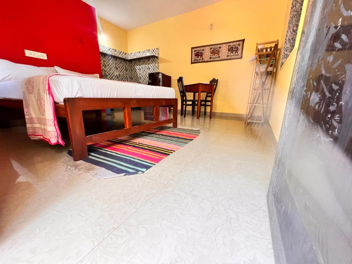 Kyel Villa Guest House อารัมบล ภายนอก รูปภาพ